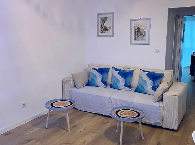 Appartement Centre Bord De T3 *